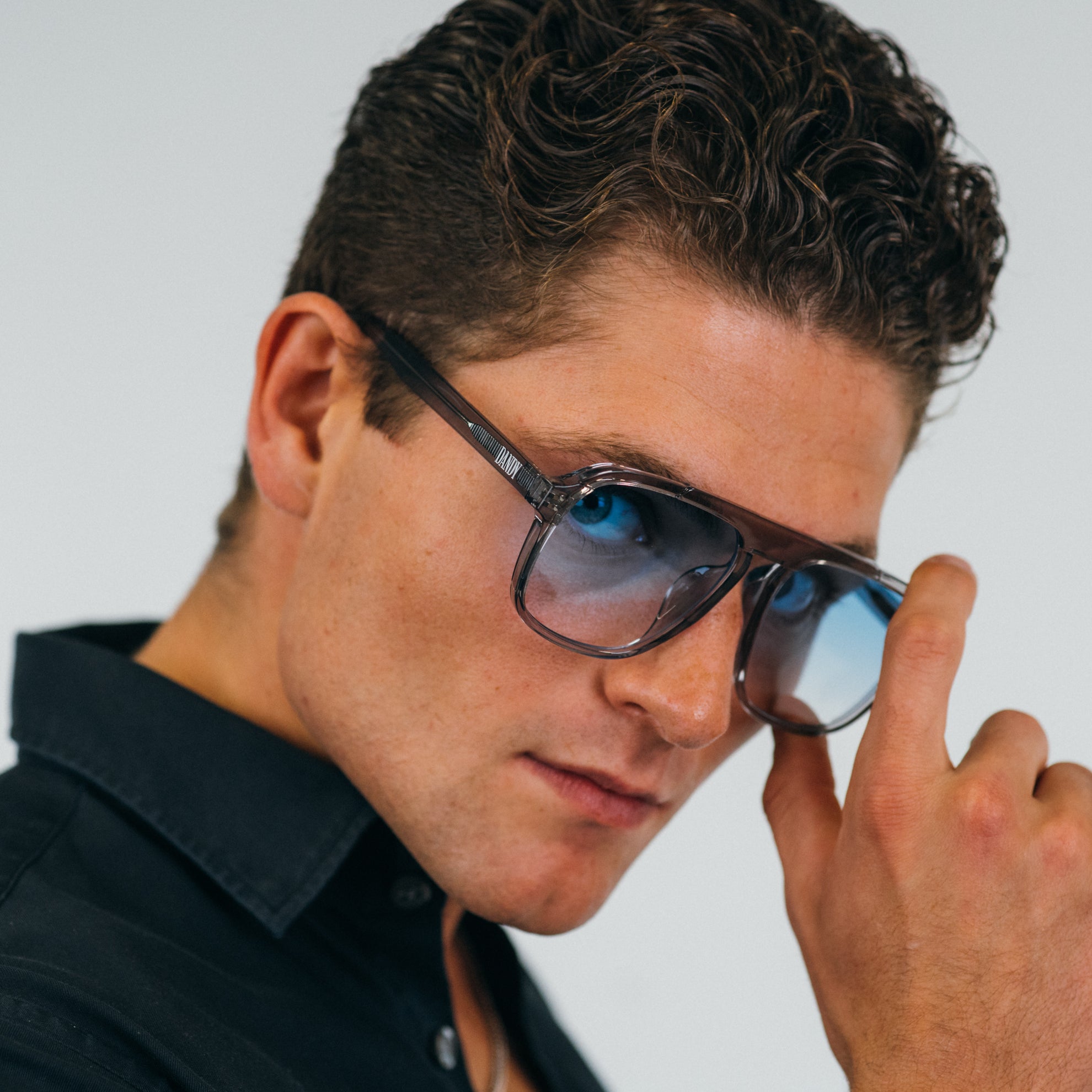 Brille "Toni" - Grauer Rahmen, Blaues Glas - Blue Gradient
